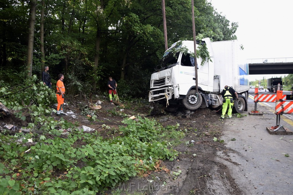 Schwerer VU A 3 Rich Oberhausen Hoehe AK Leverkusen P541.JPG - Miklos Laubert